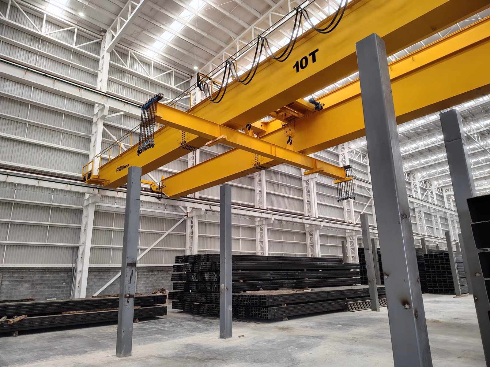 GRUAS-DOBLE-VIGA-BRIDADAS2
